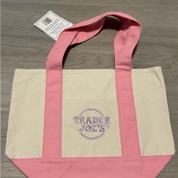 NWT Trader Joe’s 2026 Easter Mini Tote Pastels Green, Blue, Pink, Purple - Picture 2 of 6
